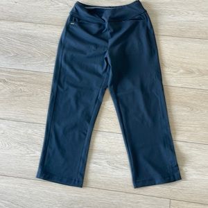 NEW - Never worn. Tail Activewear golf pants/capris. Sz XS.